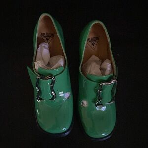 John Fluevog brand new Sosta chunky shoe 8.5